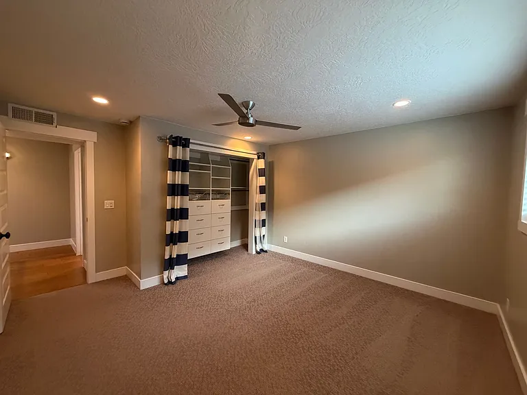 600 N 260 West Cir — Photo 33