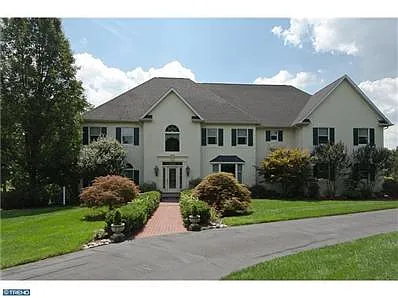 8 Bowmans Dr photo 1
