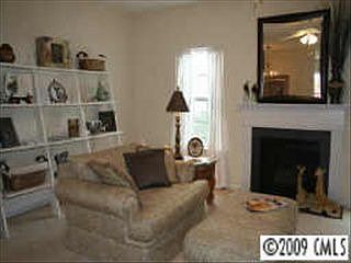 3rd image of 7027 Brighton Park Dr