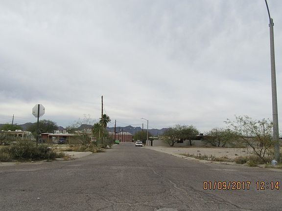 5th image of 826 W Calle Ventura