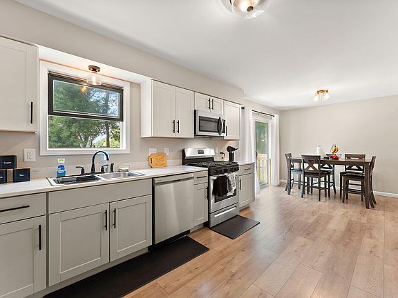 5th image of 1318 Whippoorwill Rd