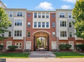2791 Centerboro Dr