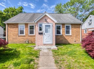 223 East St, Springfield, MA 01104