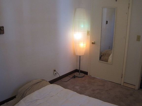 5th image of 301 Bensyl Ave