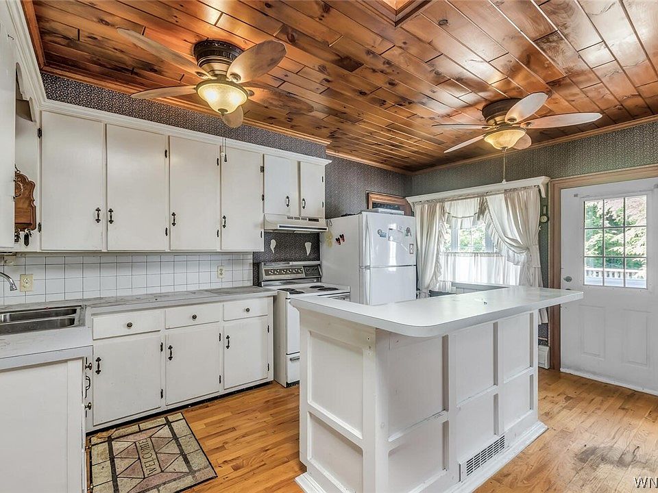 8975 Roll Rd, Clarence Center, NY 14032 Zillow