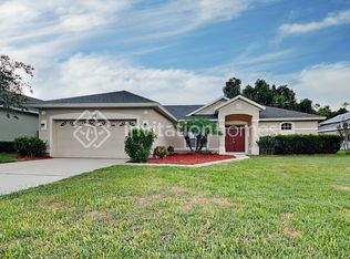 493 Quail Hill Dr, Debary, FL 32713