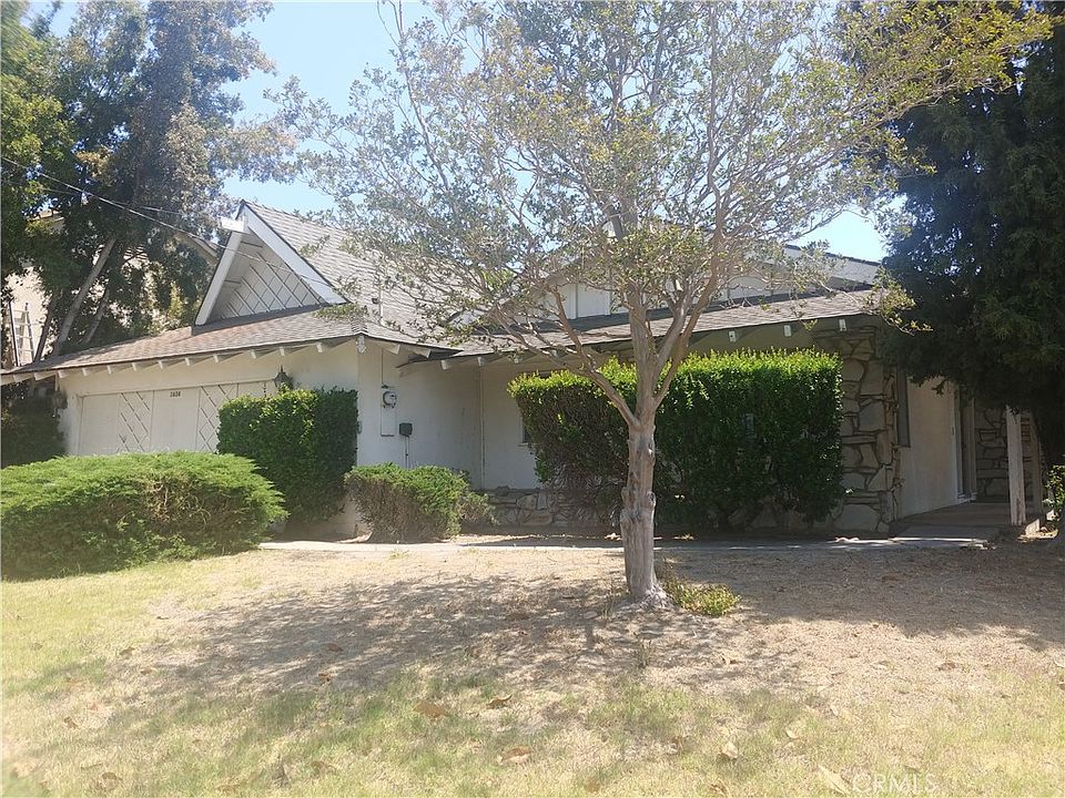 1st image of 1634 W Orangewood Ave