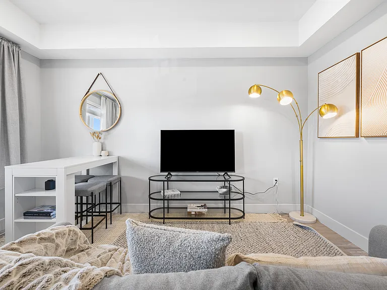 15 S Essex Ave #1 — Photo 4
