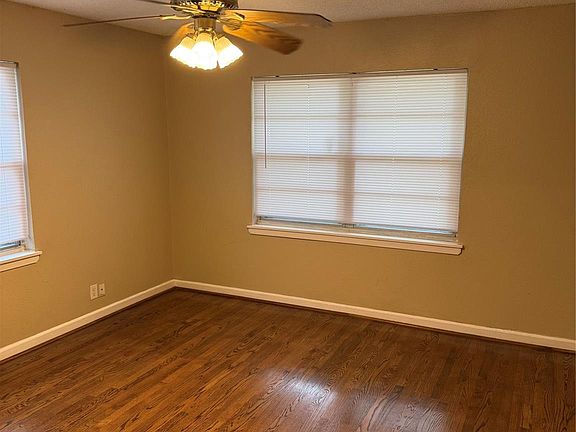 4th image of 216 Schilling St