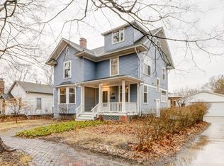 308 W High St, Urbana, IL 61801
