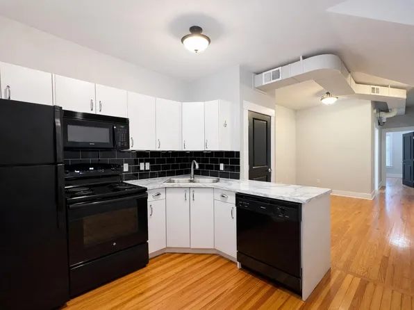 1005 S 30th Ave, Omaha, NE 68105