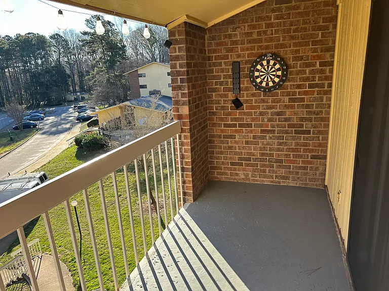 1114 Schaub Dr #H — Photo 12
