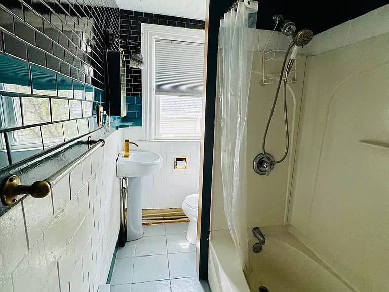 9 Beech St #3 — Photo 11