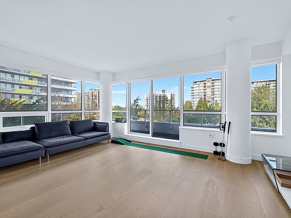 4th image of 5788 Gilbert Rd #609
