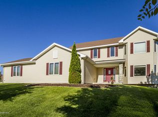 2921 Rosemary Ln NE, Rochester, MN 55906