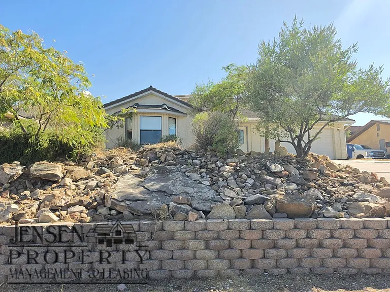 640 E Vermillion Ave — Photo 1