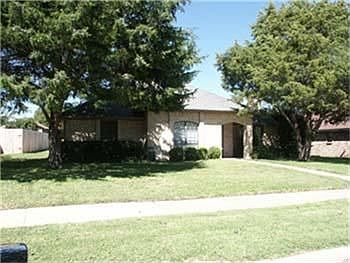 1st image of 1802 W Jamestown Dr