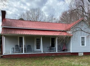 110 McAlister Rd, Dallas, NC 28034