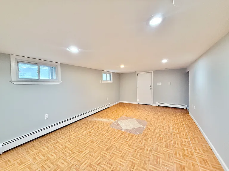 52 Manor St #1 — Photo 33