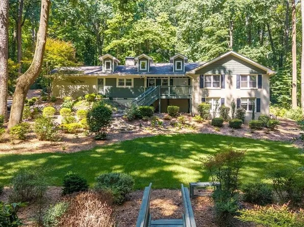 2210 Rosser Pl, Stone Mountain, GA 30087