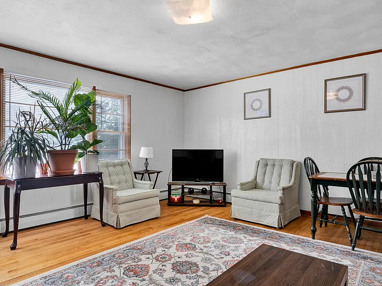 408 Harding Ave #416 — Photo 4
