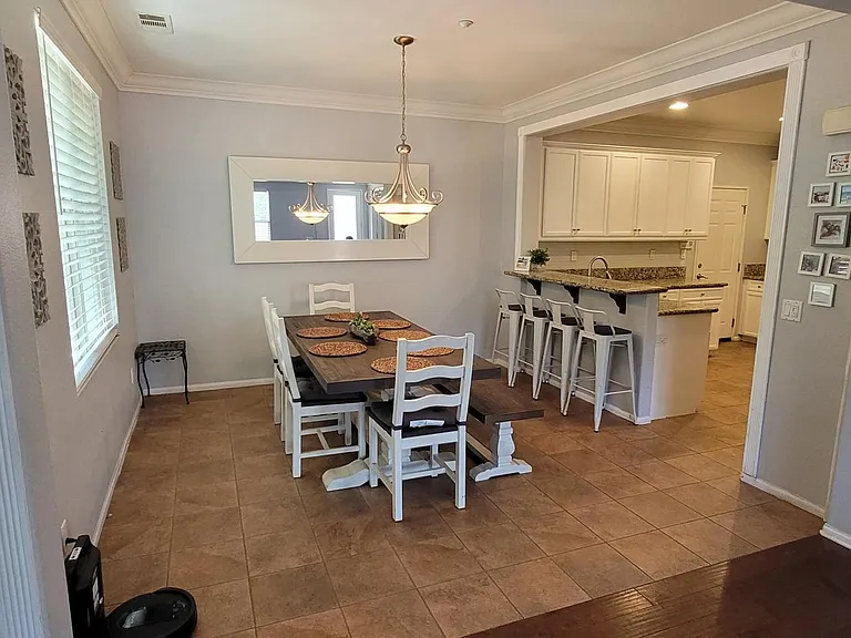 1722 Cripple Creek Dr #4 — Photo 8
