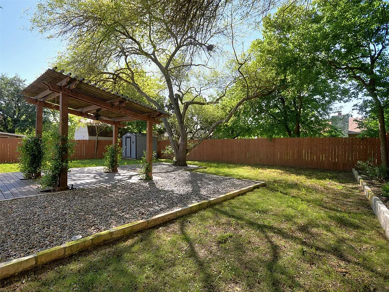 12812 Esplanade St — Photo 28