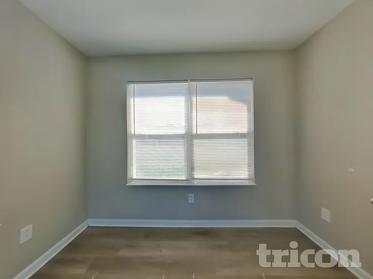 7507 Brattle Dr — Photo 21