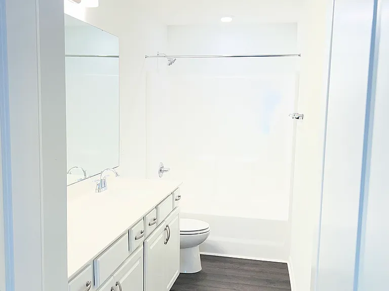 302 Garden Walk — Photo 10
