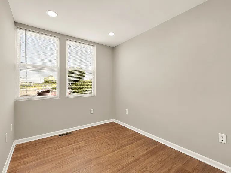 2408 37th St NW — Photo 24