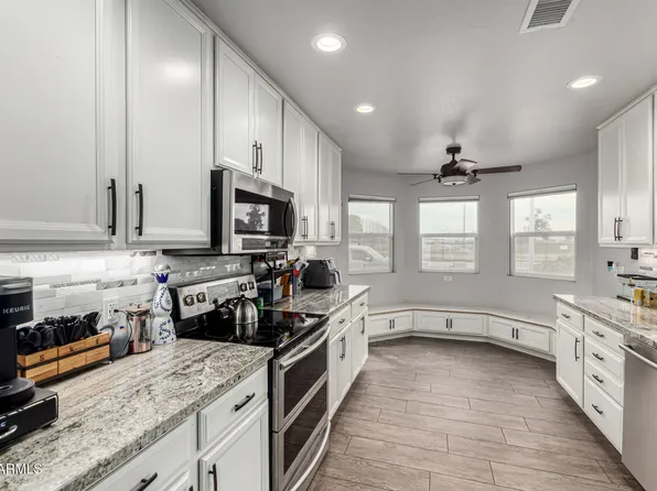 8576 W MCLELLAN Road, Glendale, AZ 85305