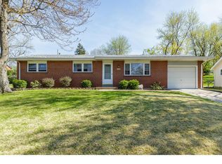 636 Rebecca Dr, Saint Charles, MO 63301