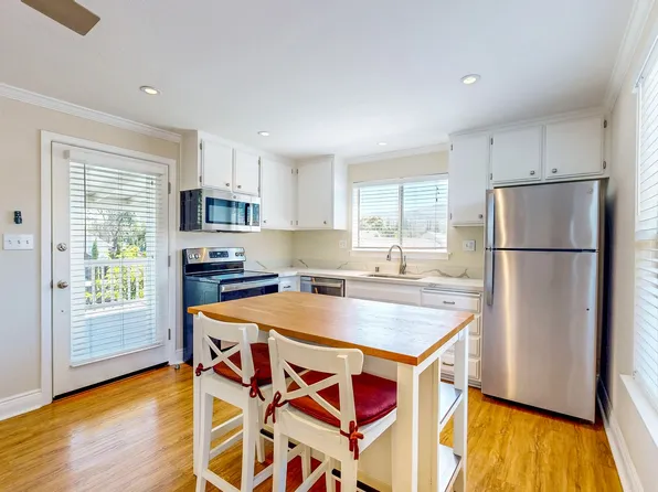 1133 Edwards St, 1133 Edwards St APT E, Saint Helena, CA 94574