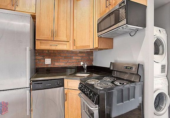 2nd image of 330 E 35th St APT 55