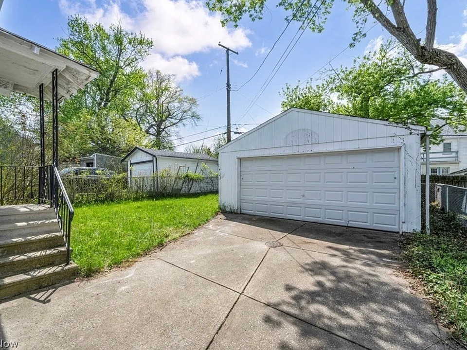 936 Selwyn Rd