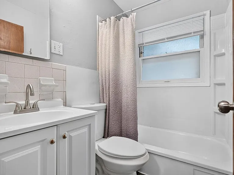 161 Cameron Rd — Photo 17