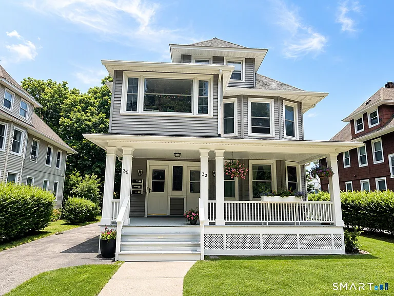 30 Harborside Dr #2 — Photo 1