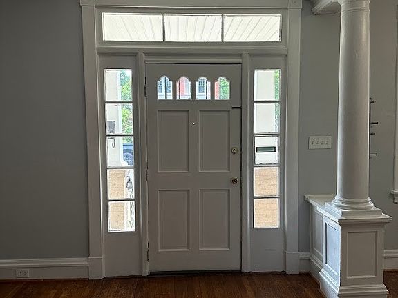 2nd image of 3209 Cliff Ave
