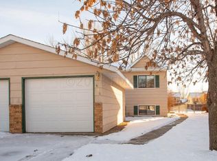 1616 34 1/2 Ave S, Fargo, ND 58104