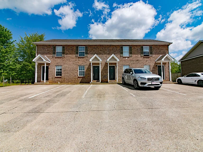 809 Oak Arbor Ct #3 — Photo 1