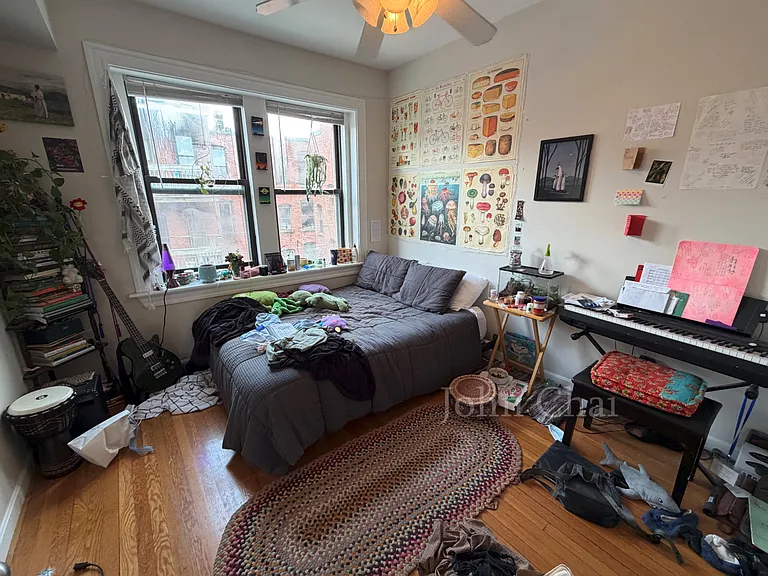 1932 Beacon St #4 — Photo 23