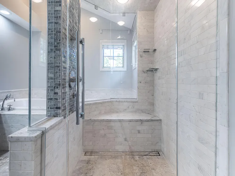 1688 Northlawn Blvd — Photo 34
