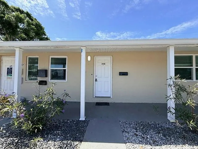 Building Photo - 12840 Seminole Blvd #22A