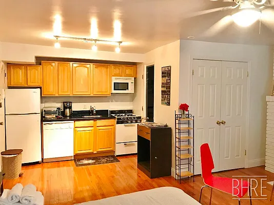 Rented by Brooklyn Heights Real Estate Inc | media 24