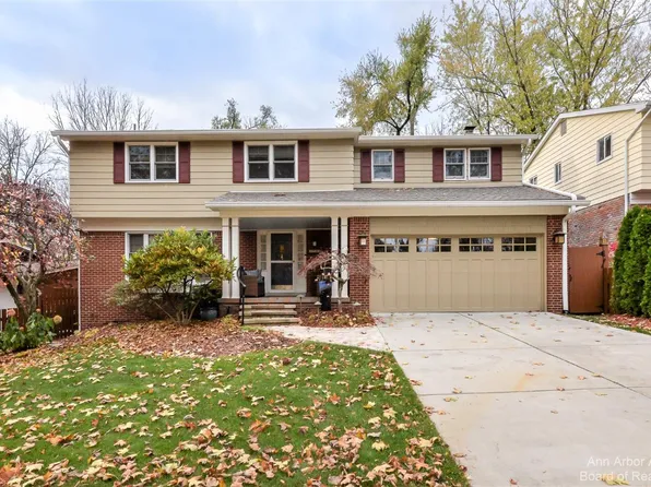 2798 Colony Rd, Ann Arbor, MI 48104
