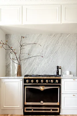 Sold by Compass | media 5