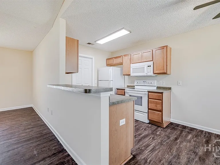 404 Pine Top Rd — Photo 10