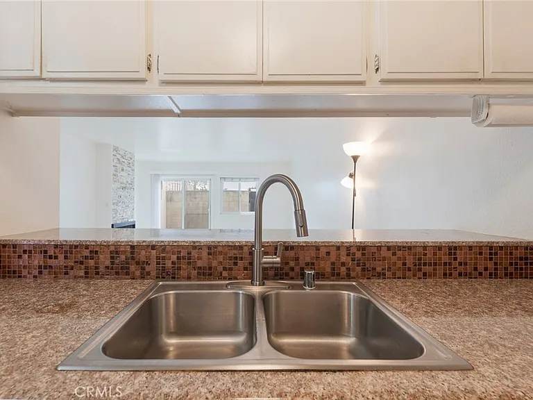 2306 Delaware St #B — Photo 6