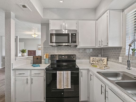 5th image of 6401 Hulen Bend Blvd #618