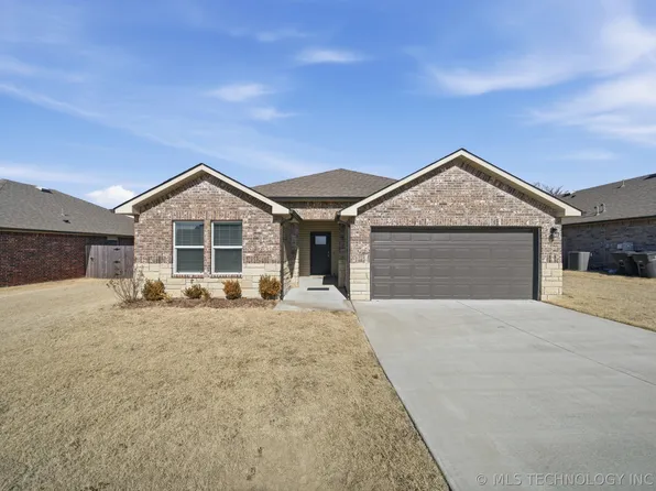3306 Rushmore Cir, Bartlesville, OK 74006